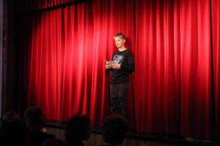 »Mamica je kakor zarja« (12)